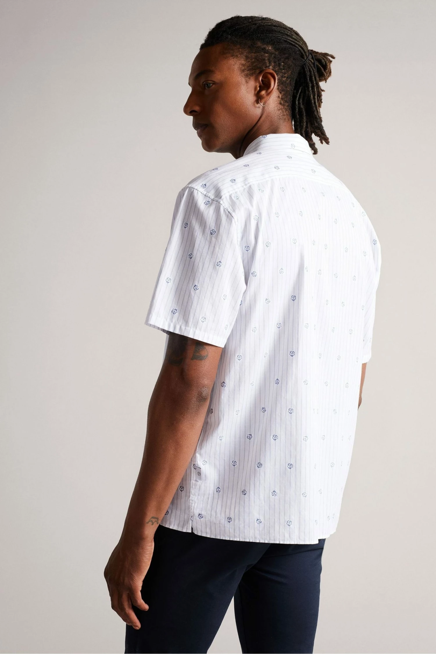 Ted Baker Ailbee White Short Sleeve Stripe Flower Coupe Shirt 4 Ted Baker Ailbee White Short Sleeve Stripe Flower Coupe Shirt - Image 2