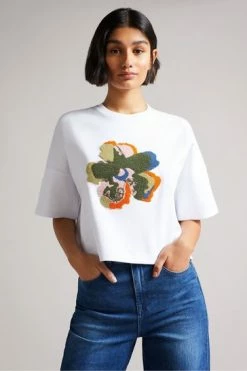 Ted Baker Zsarah White Flower Cropped T-Shirt -tedbaker Shop Online unnamed file 2120