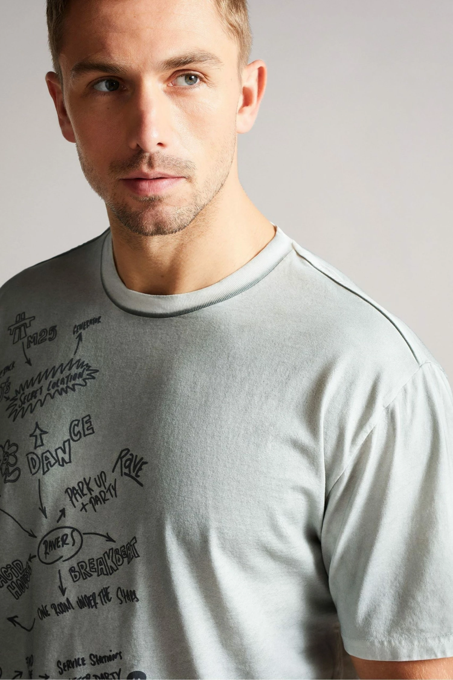 Ted Baker Nude Parbrk Mib Rave Doodle T-Shirt 6 Ted Baker Nude Parbrk Mib Rave Doodle T-Shirt - Image 4