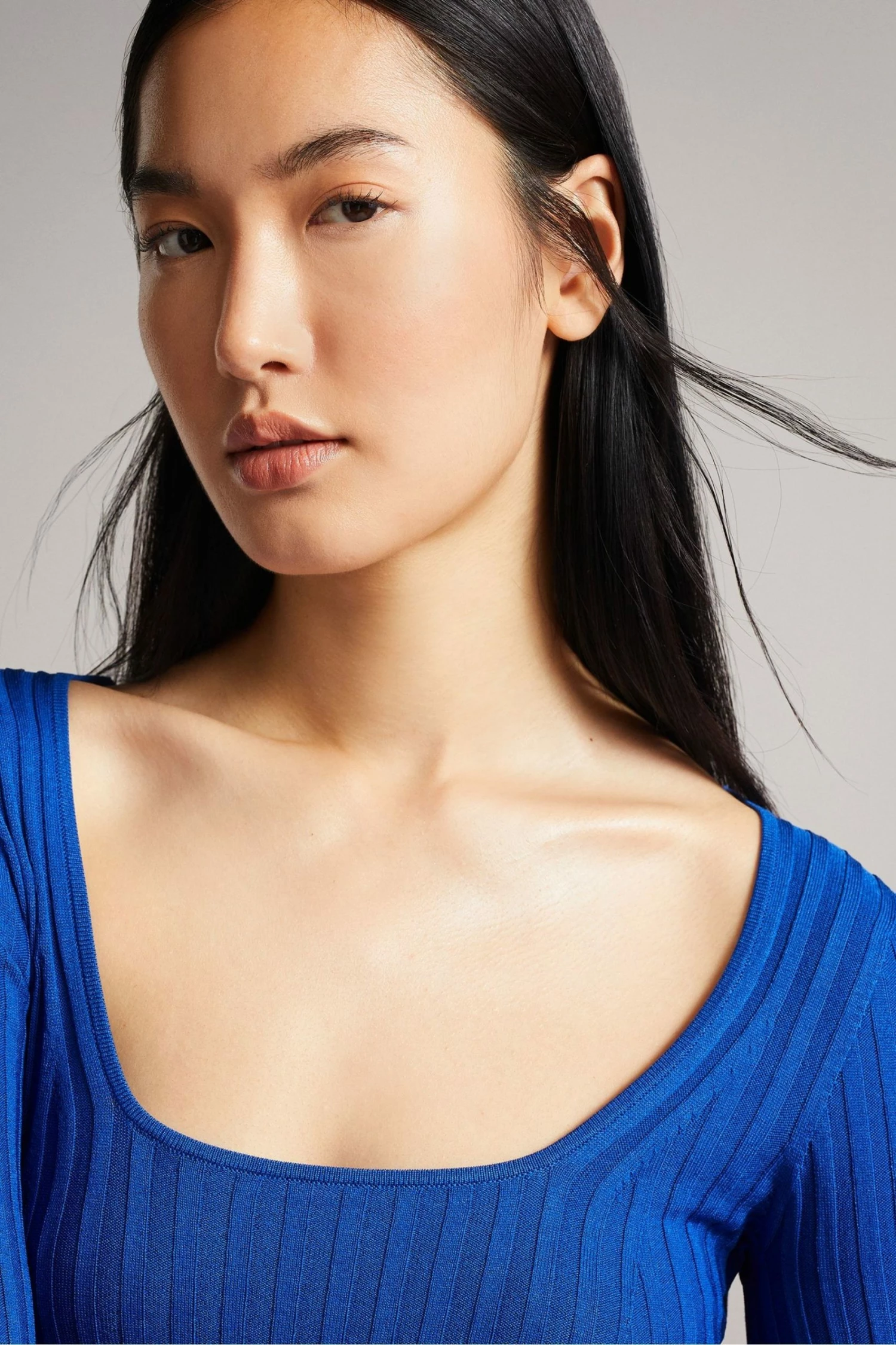 Ted Baker Blue Dakoti Open Back Detailed Knit Top 5 Ted Baker Blue Dakoti Open Back Detailed Knit Top - Image 3