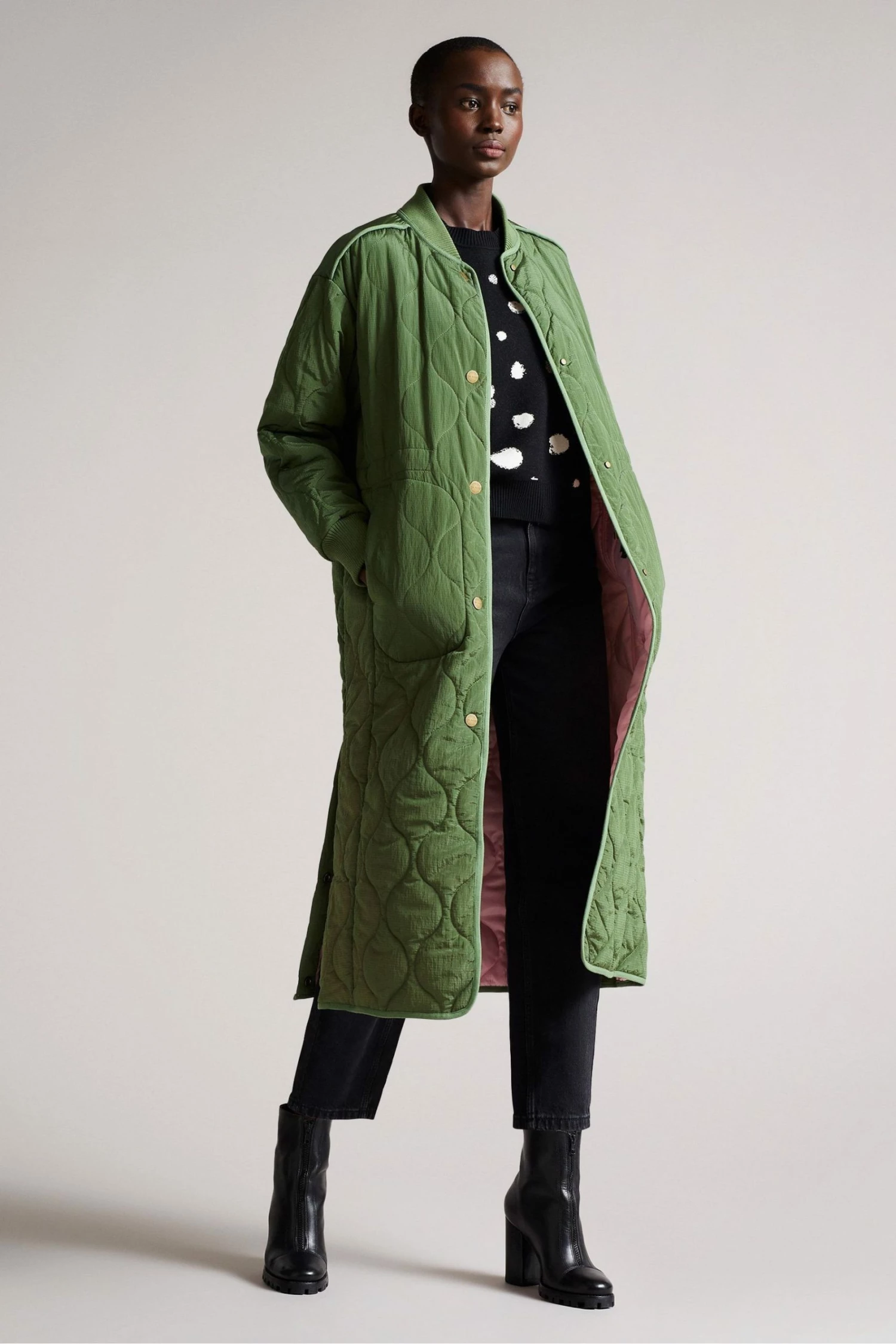 Ted Baker Ssaskia Black Knitted Jacquard Curved Hem Sweater 4 Ted Baker Ssaskia Black Knitted Jacquard Curved Hem Sweater - Image 2