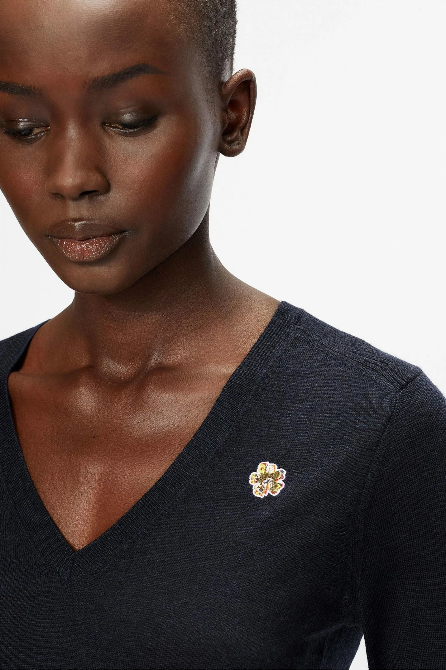 Ted Baker Blue Abiygal Merino Edit V-Neck Sweat Top 6 Ted Baker Blue Abiygal Merino Edit V-Neck Sweat Top - Image 4