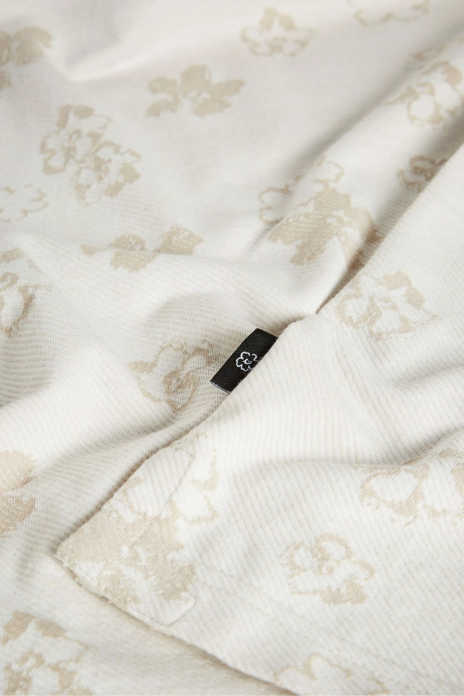 Ted Baker Tyssen Ecru Cream Short Sleeve Flower Jacquard Polo Shirt 7 Ted Baker Tyssen Ecru Cream Short Sleeve Flower Jacquard Polo Shirt - Image 5