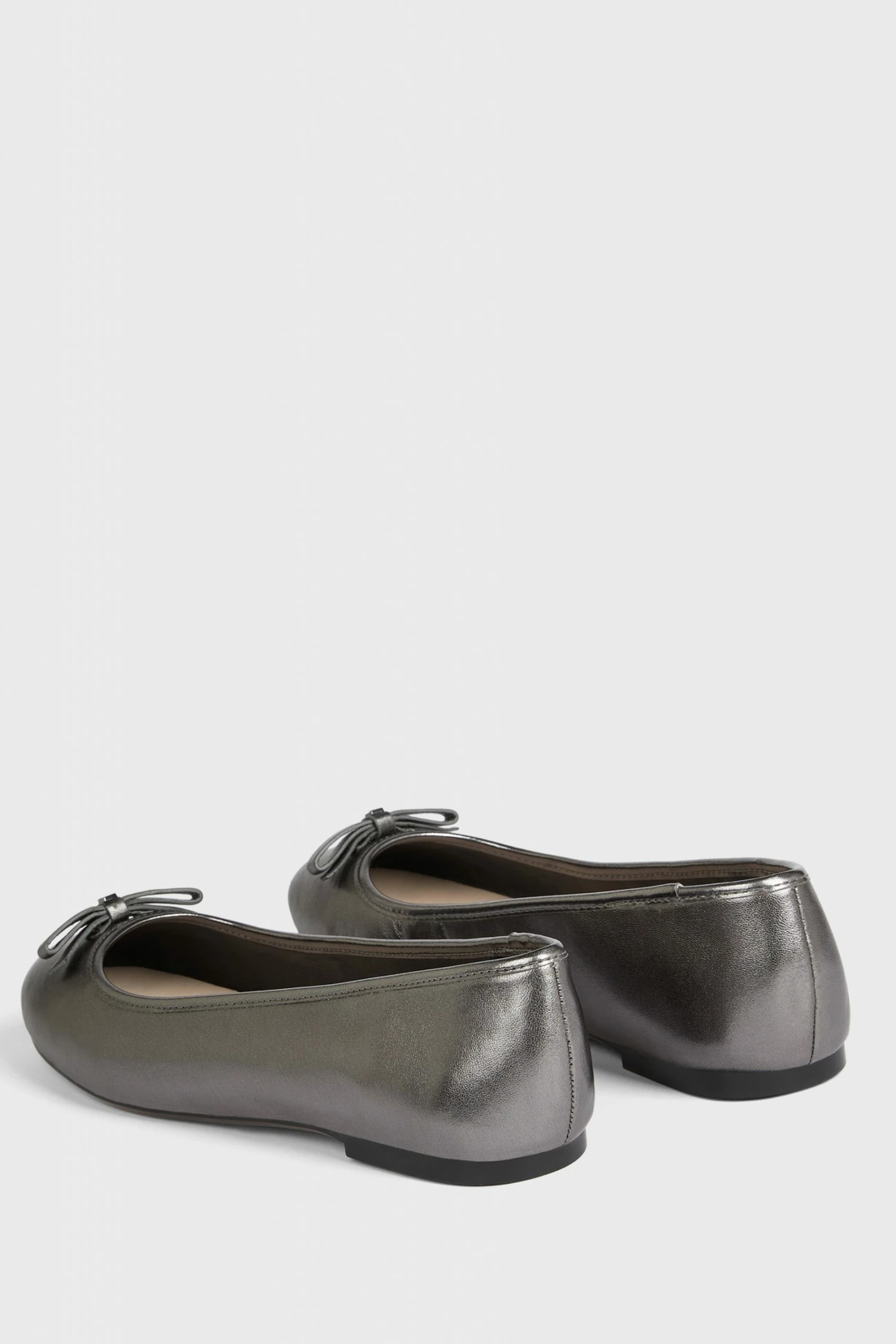 Ted Baker Noraih Grey Metallic Leather Bow Ballerina Shoes 5 Ted Baker Noraih Grey Metallic Leather Bow Ballerina Shoes - Image 3