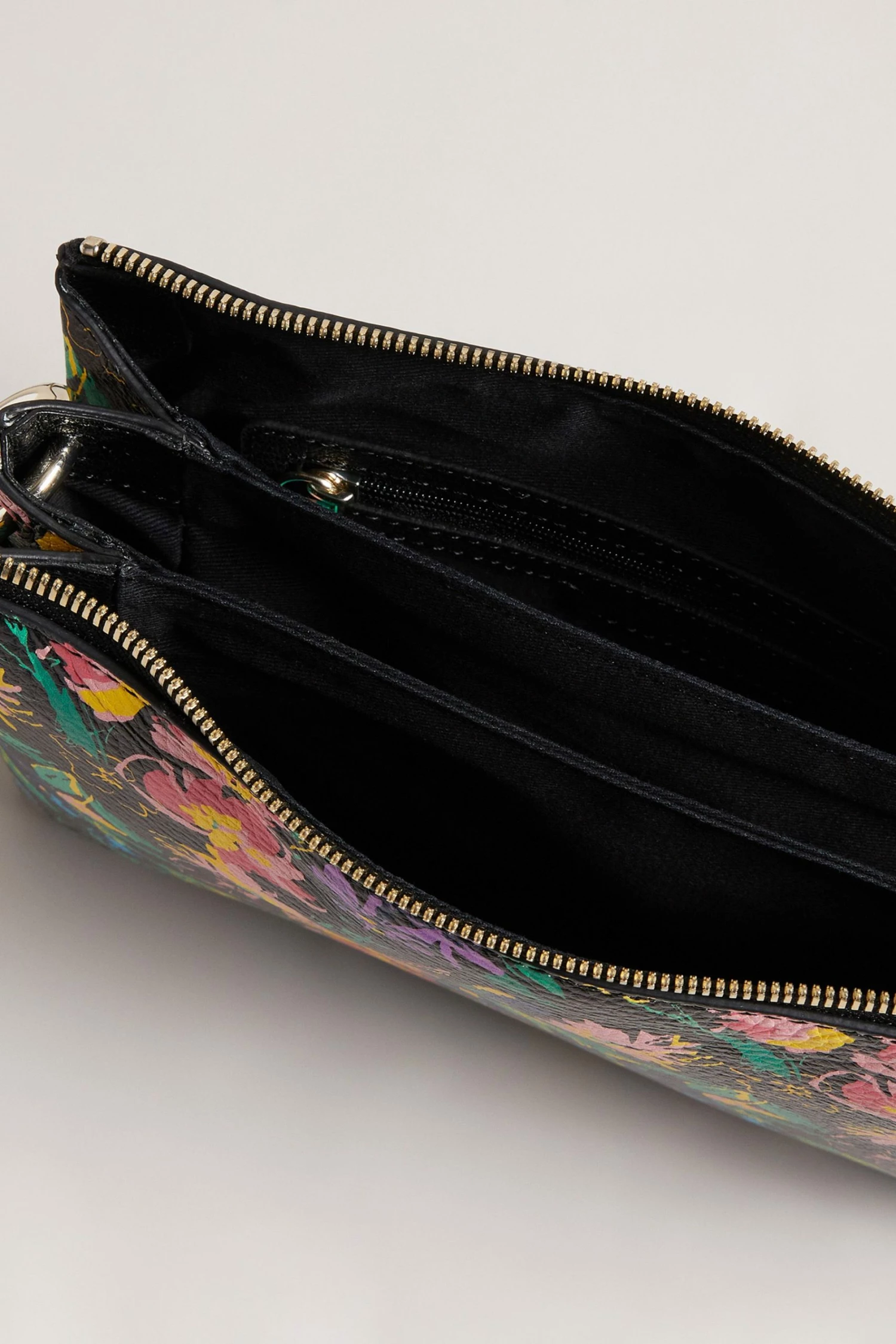 Ted Baker Parceyy Black Flirty Texture Branded Webbing Cross Body Bag 5 Ted Baker Parceyy Black Flirty Texture Branded Webbing Cross Body Bag - Image 3