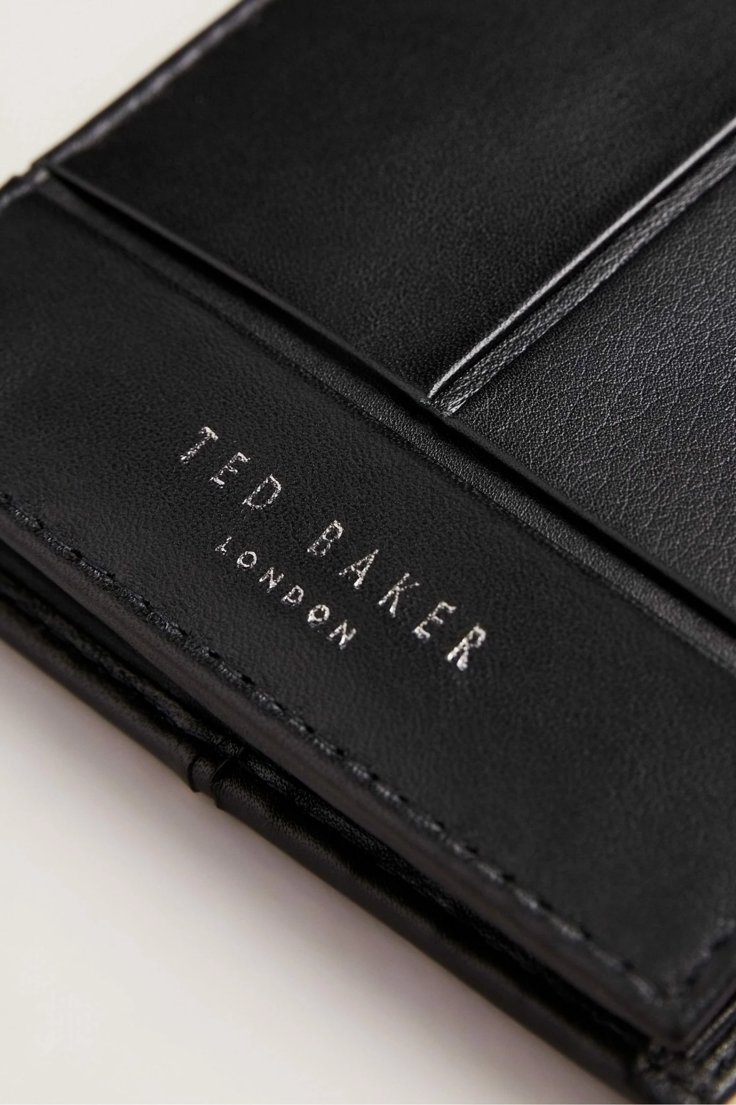 Ted Baker Samul Black Leather Bifold Wallet 6 Ted Baker Samul Black Leather Bifold Wallet - Image 4