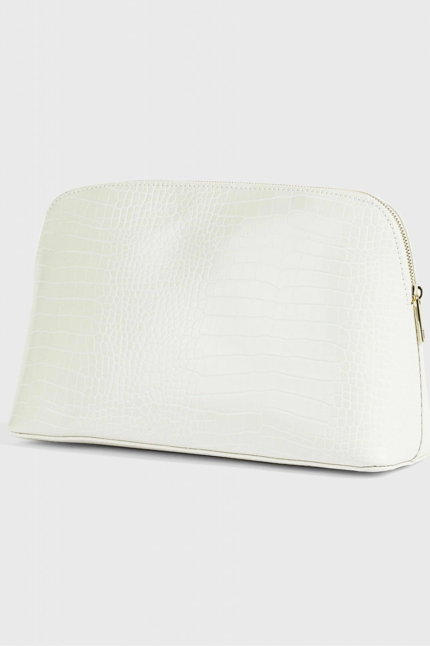 Ted Baker Nude Crocana Croc Detail Debossed Washbag 4 Ted Baker Nude Crocana Croc Detail Debossed Washbag - Image 2
