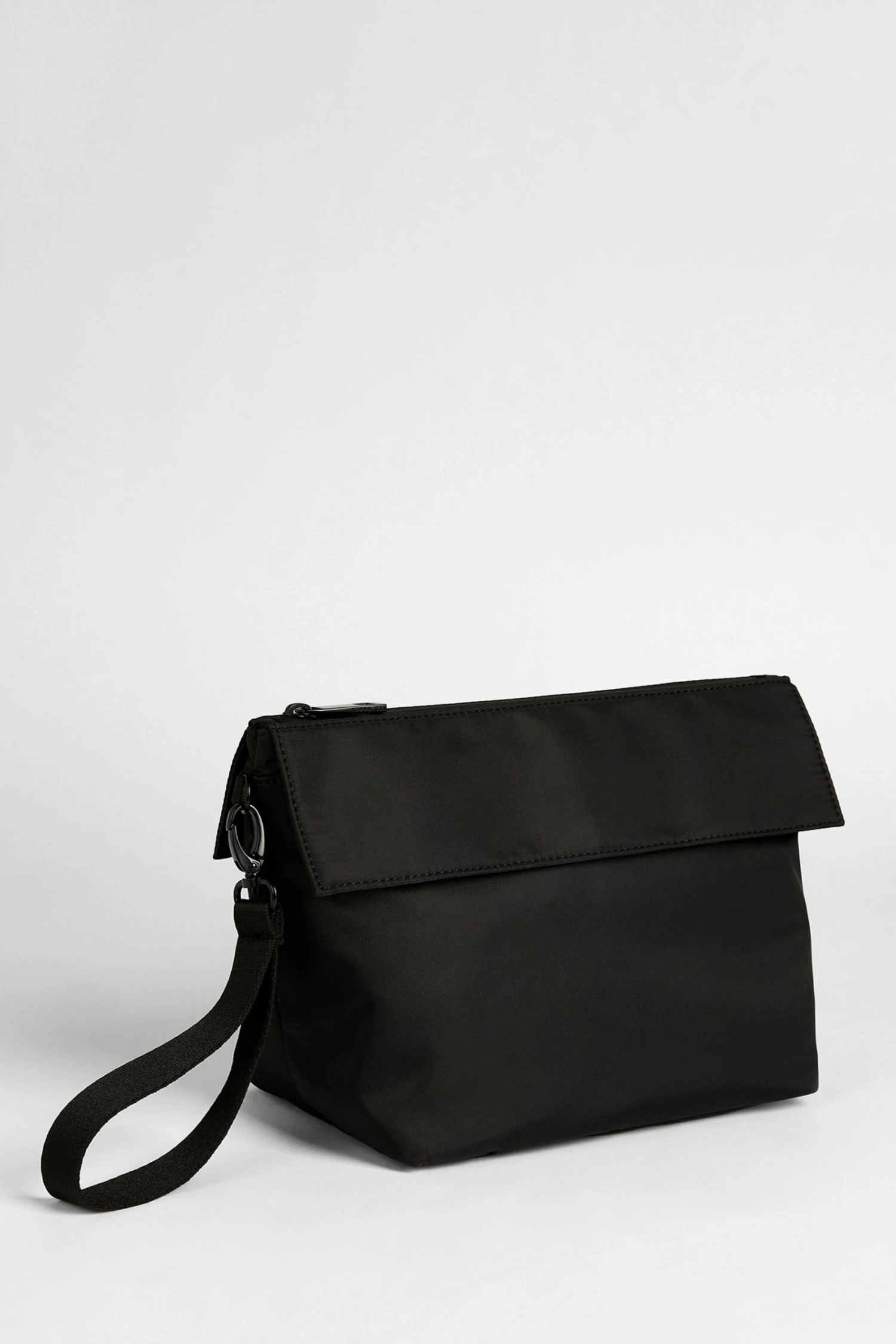 Ted Baker Realyse Black Satin Nylon Washbag 3 Ted Baker Realyse Black Satin Nylon Washbag