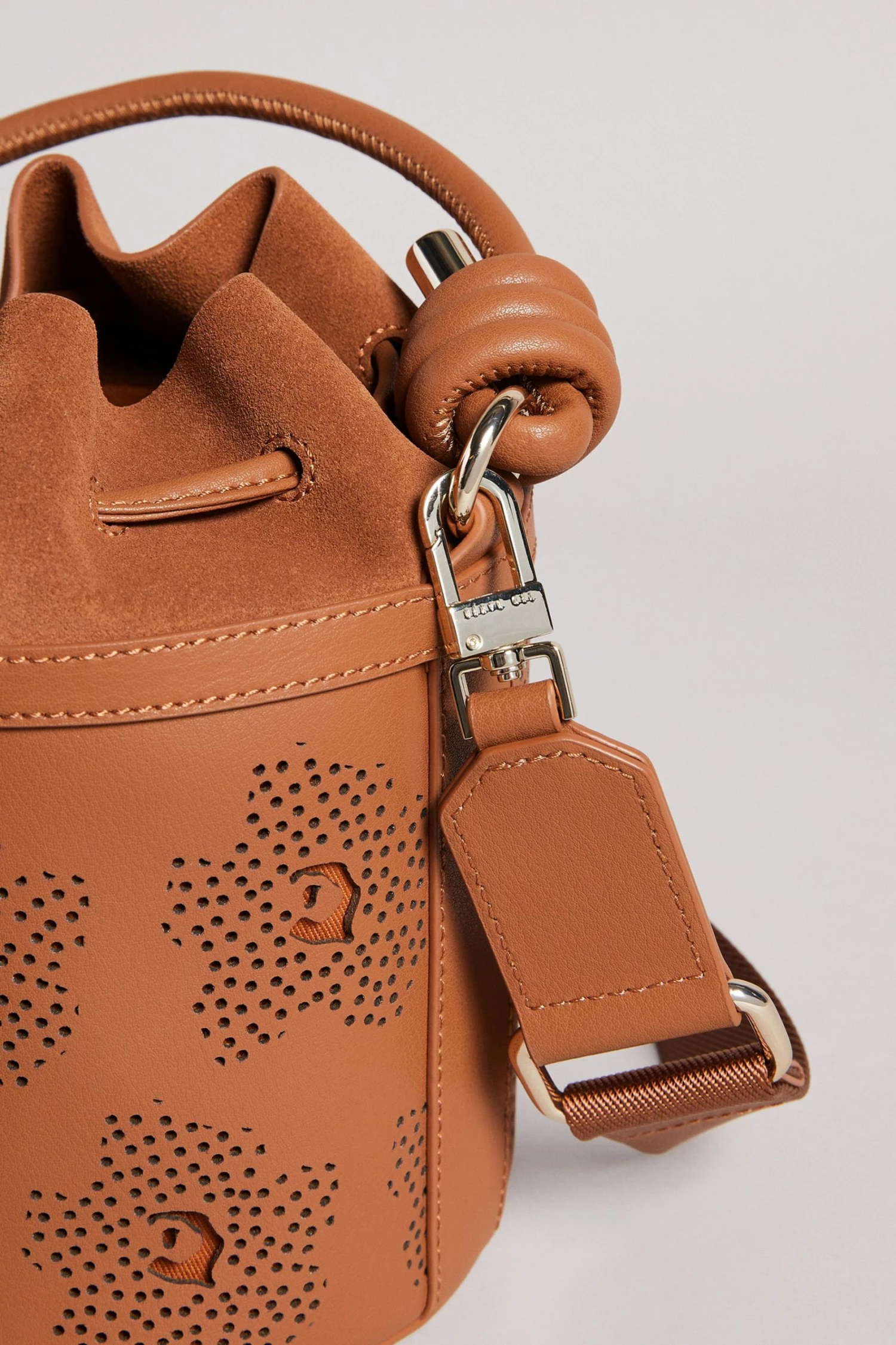 Ted Baker Brown Tyahla Floral Laser Cut Detail Bucket Bag 6 Ted Baker Brown Tyahla Floral Laser Cut Detail Bucket Bag - Image 4