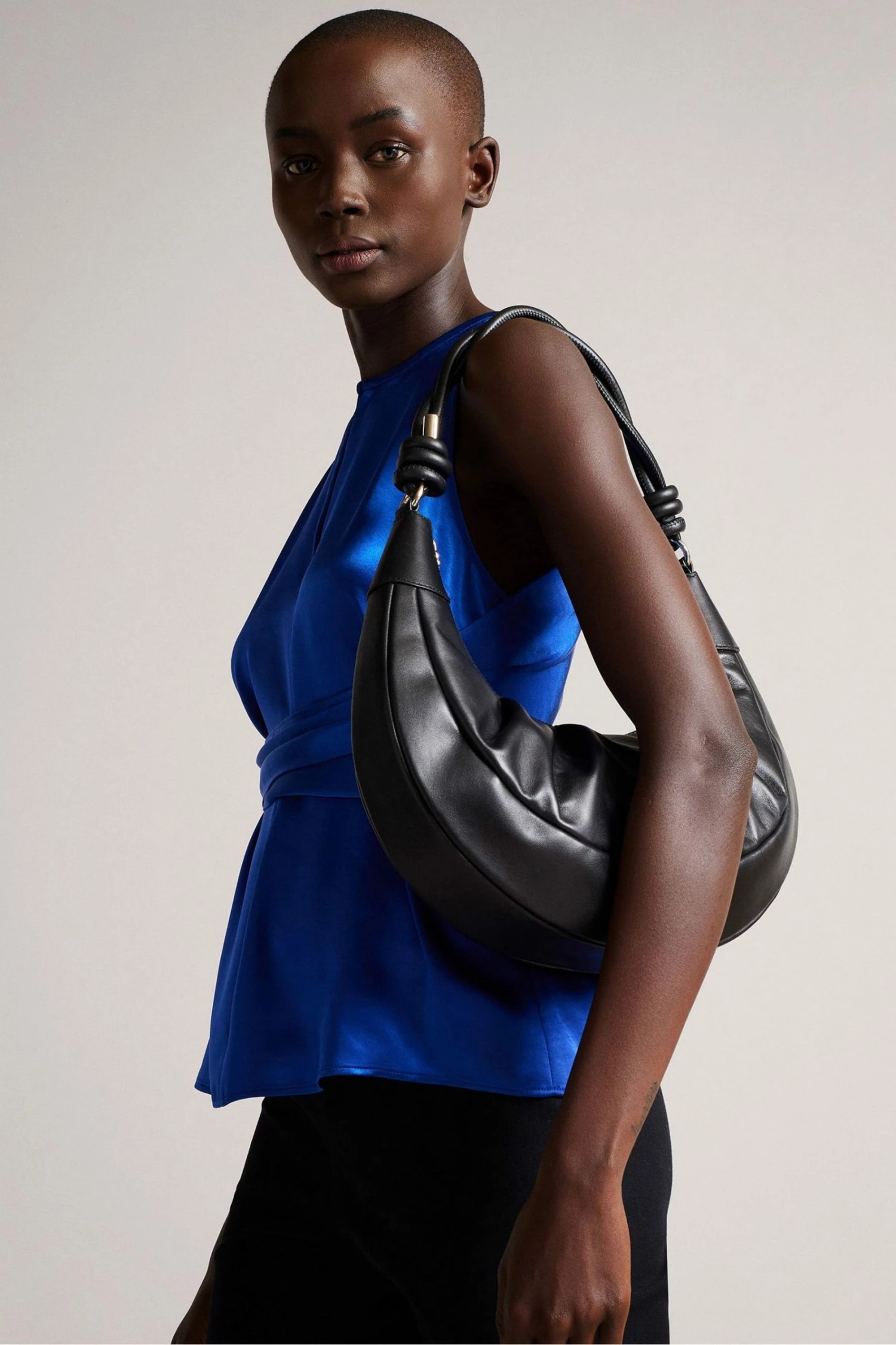 Ted Baker Twilila Black Twisted Handle Cross-Body Bag 7 Ted Baker Twilila Black Twisted Handle Cross-Body Bag - Image 5